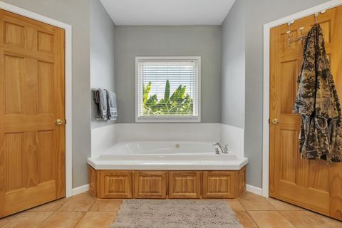 Tiny photo for 505 Goodson Road, Quincy, FL 32351 (MLS # 398723)