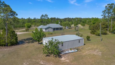 Tiny photo for 505 Goodson Road, Quincy, FL 32351 (MLS # 398723)