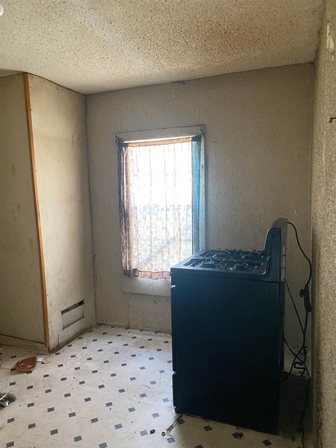 Tiny photo for 470 SW Lee Avenue, Madison, FL 32340 (MLS # 394521)