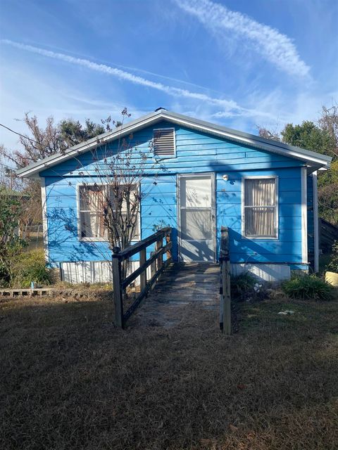 Tiny photo for 470 SW Lee Avenue, Madison, FL 32340 (MLS # 394521)