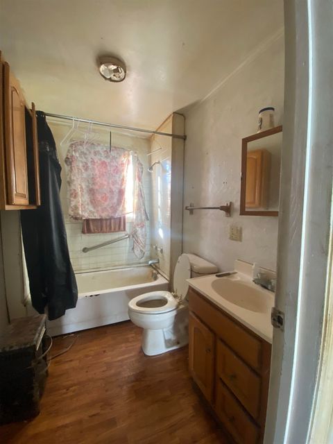 Tiny photo for 470 SW Lee Avenue, Madison, FL 32340 (MLS # 394521)