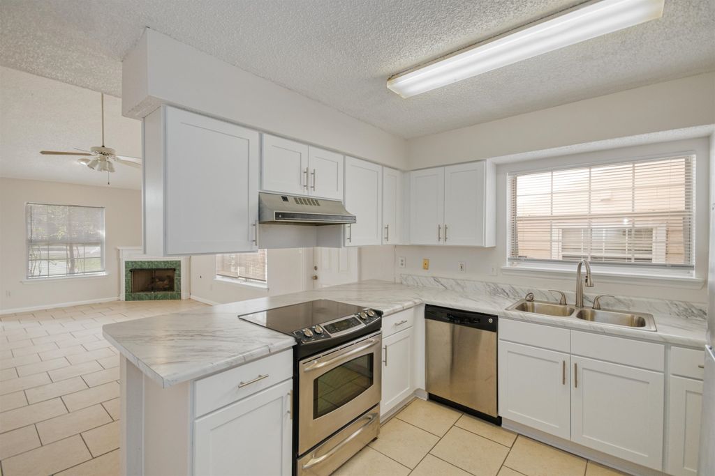 Photo of 3464 Daylily Lane, Tallahassee, FL 32308 (MLS # 391874)