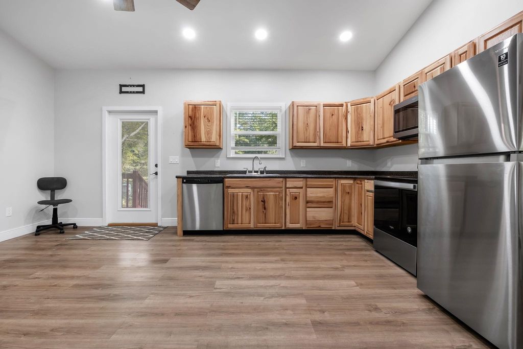 Photo of 70 Fonigan Road, Sopchoppy, FL 32358 (MLS # 394185)