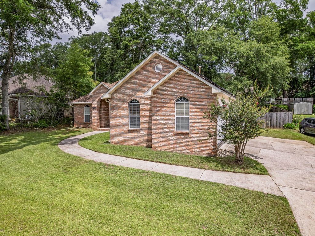 Photo of 5786 Countryside Drive, Tallahassee, FL 32317 (MLS # 392046)