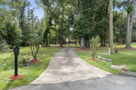 Tiny photo for 10515 Faye Way, Tallahassee, FL 32317 (MLS # 391498)