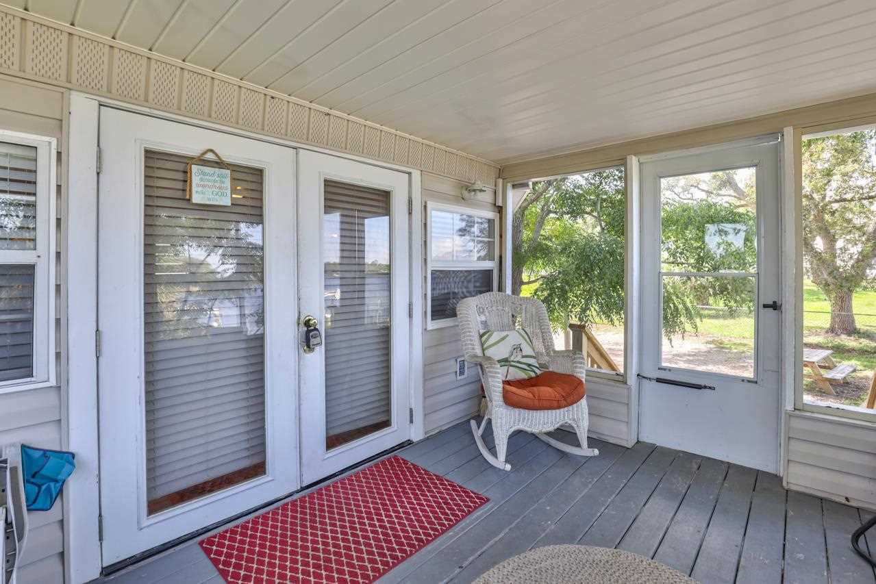 295 River Road
