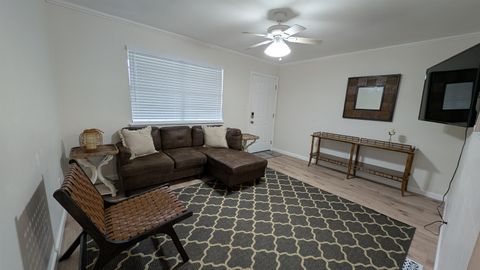 Tiny photo for 723 E Tennessee Street #B, Tallahassee, FL 32308 (MLS # 391891)
