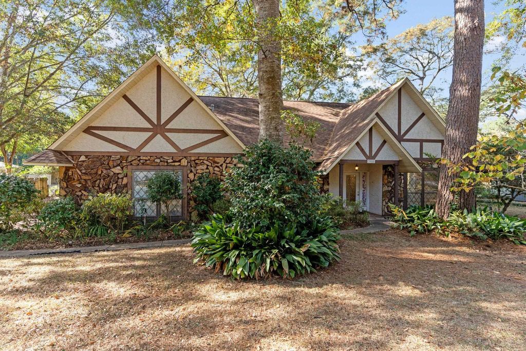 Photo of 3958 Royal Oaks Dr, Tallahassee, FL 32309 (MLS # 393486)