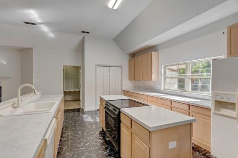 Tiny photo for 3958 Royal Oaks Dr, Tallahassee, FL 32309 (MLS # 393486)