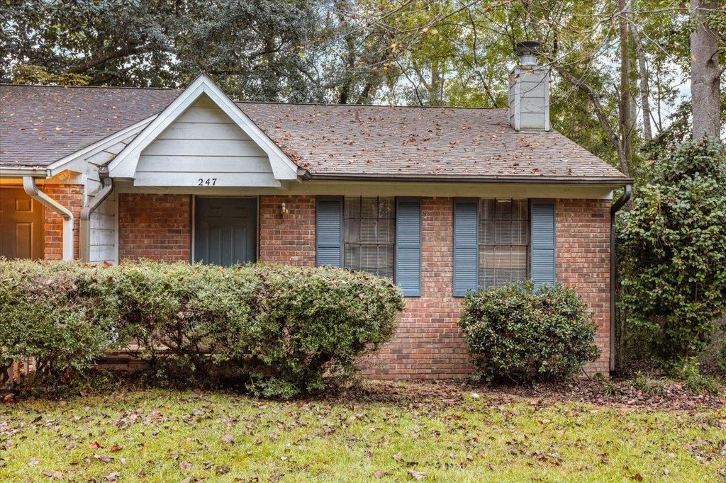 Photo of 247 WHETHERBINE Way, Tallahassee, FL 32301 (MLS # 390468)