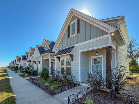 Photo of 2856 Blue Blossom Trail, Tallahassee, FL 32308 (MLS # 393350)