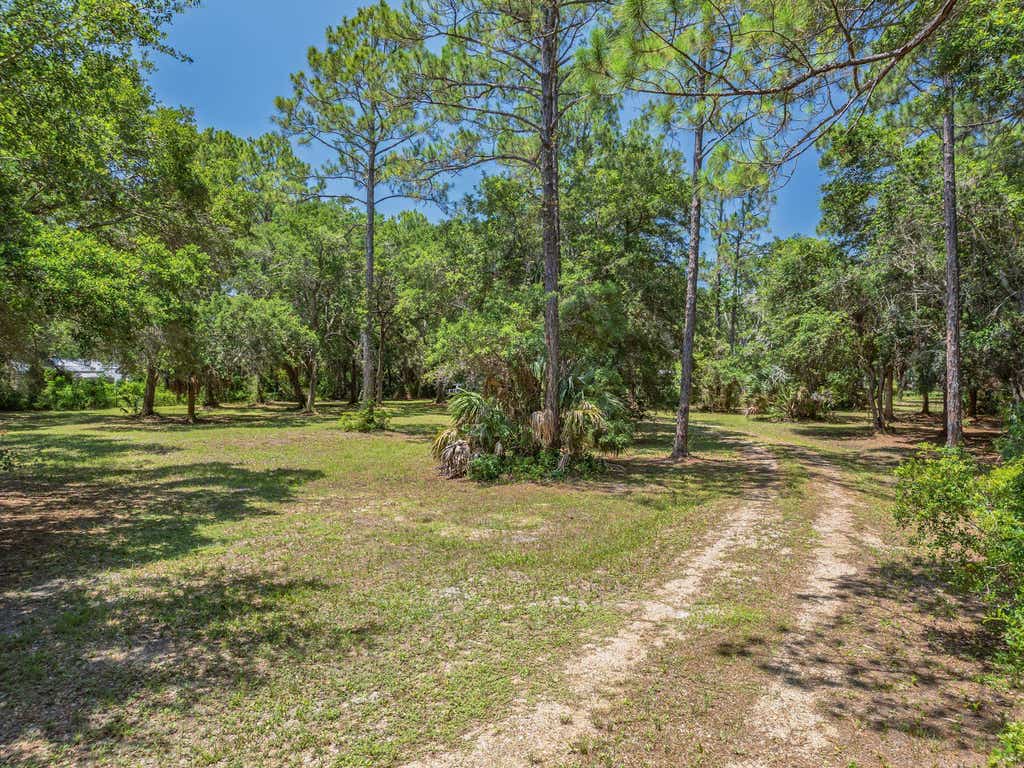 Photo of 113 Yancey Lane, Carrabelle, FL 32322 (MLS # 401922)