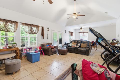 Tiny photo for 15 Alpine heights Road, Quincy, FL 32352 (MLS # 399240)