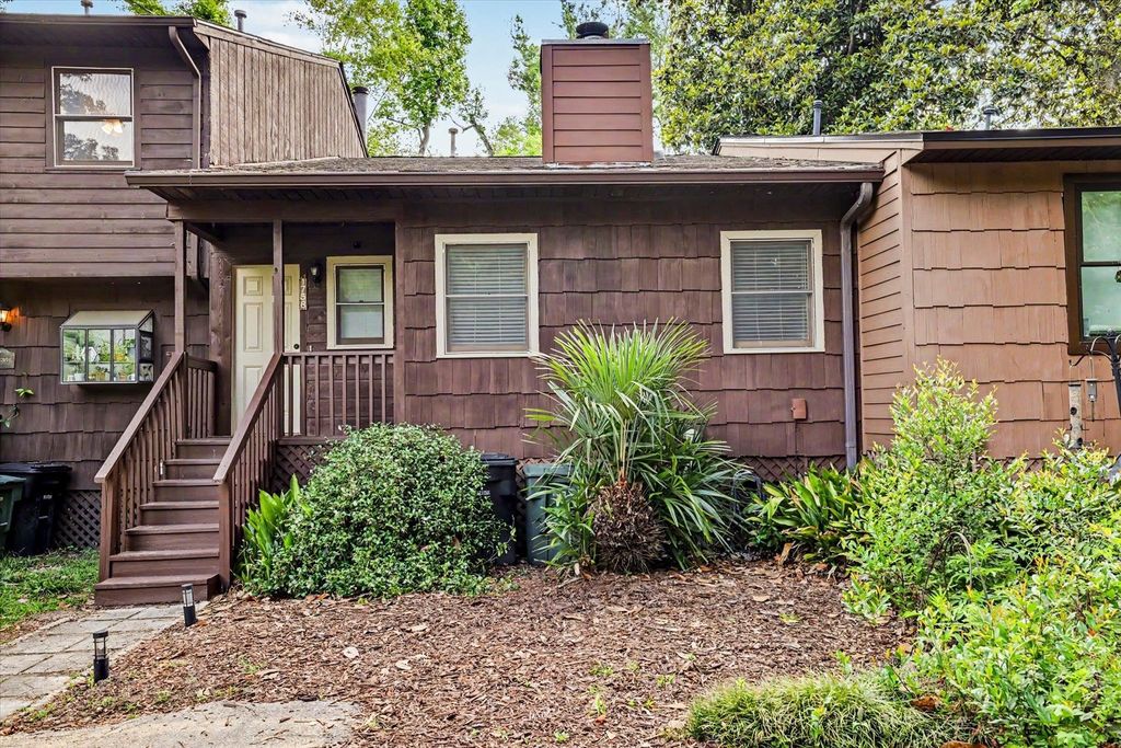 Photo of 1758 BEECHWOOD Circle, Tallahassee, FL 32301 (MLS # 400203)