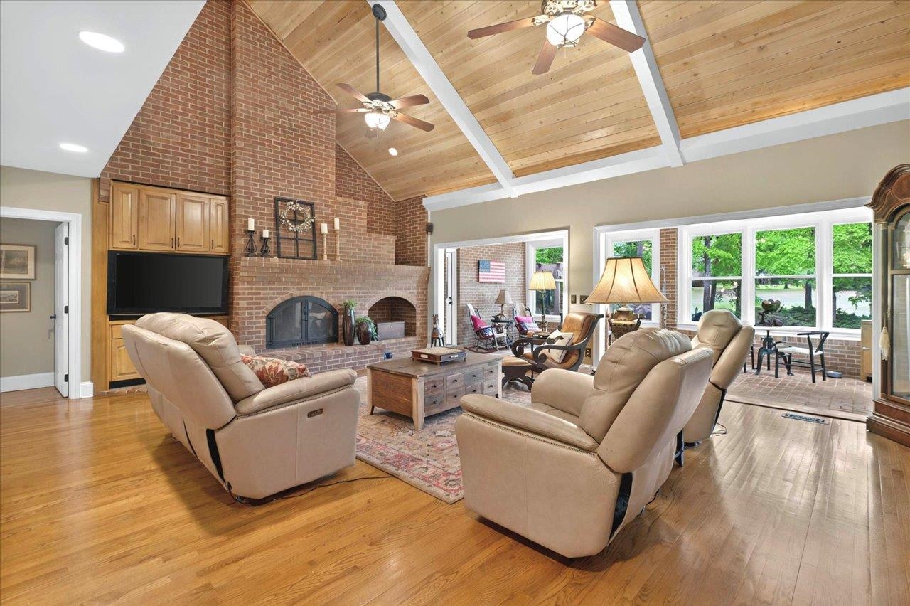 2958 GOLDEN EAGLE Drive