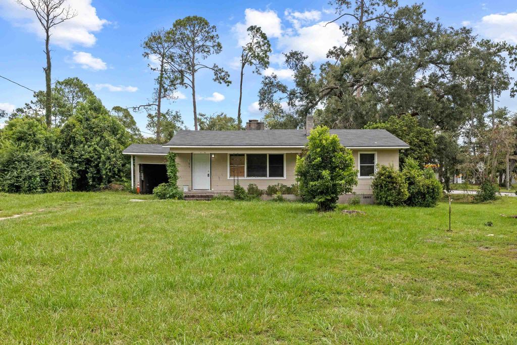 Photo of 105 Dixie Drive, Tallahassee, FL 32304 (MLS # 393854)