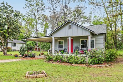 Photo of 2611 Block Drive, Tallahassee, FL 32304 (MLS # 397828)