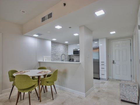 Tiny photo for 300 S Duval Street #2006, Tallahassee, FL 32301 (MLS # 402996)