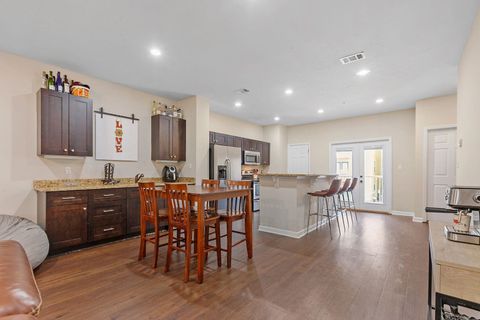 Tiny photo for 1775 Belle Vue Way #1, Tallahassee, FL 32304 (MLS # 395052)