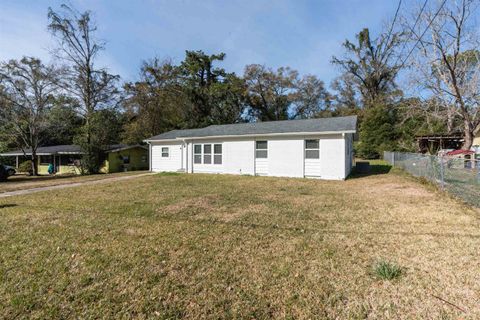 Tiny photo for 406 Essex Drive, Tallahassee, FL 32304 (MLS # 397226)