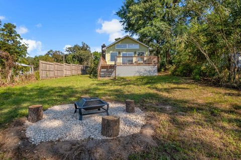 Tiny photo for 18835 Star Hill Lane, Tallahassee, FL 32310 (MLS # 392777)