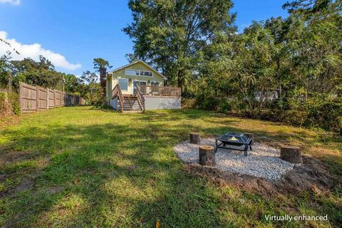 Tiny photo for 18835 Star Hill Lane, Tallahassee, FL 32310 (MLS # 392777)