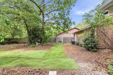 Tiny photo for 2268 Tuscavilla Road, Tallahassee, FL 32312 (MLS # 397945)