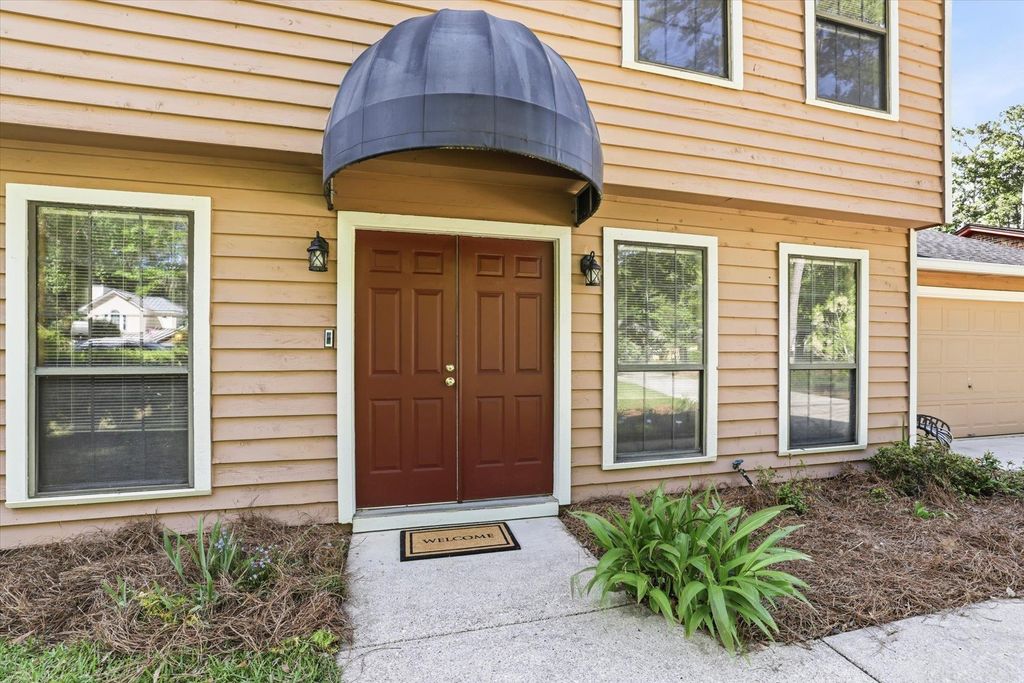 Photo of 2268 Tuscavilla Road, Tallahassee, FL 32312 (MLS # 397945)