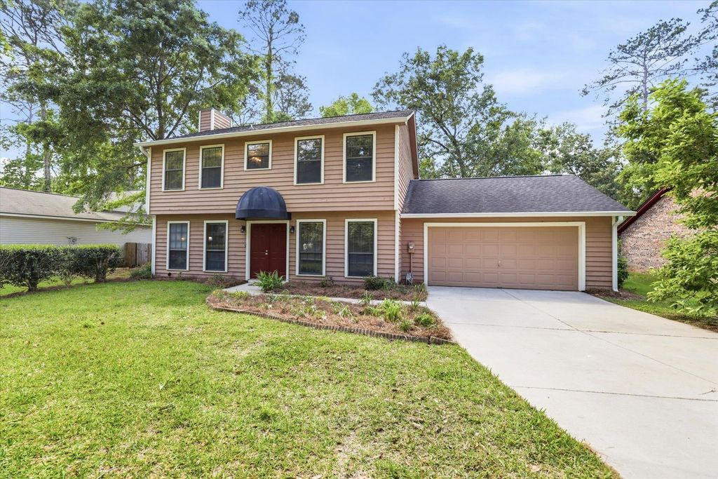 Photo of 2268 Tuscavilla Road, Tallahassee, FL 32312 (MLS # 397945)