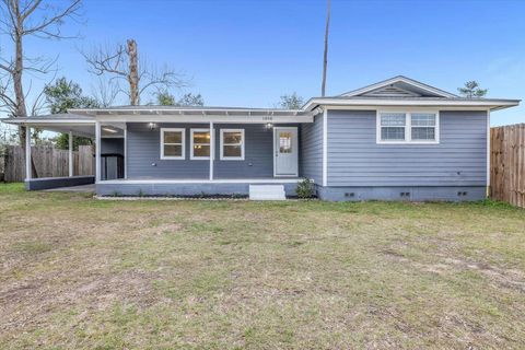 Photo of 1898 Cemetery Road, Tallahassee, FL 32305 (MLS # 395068)