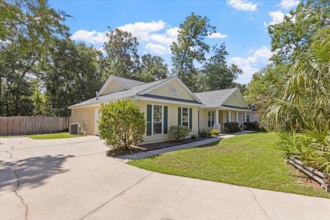 A home in Crawfordville