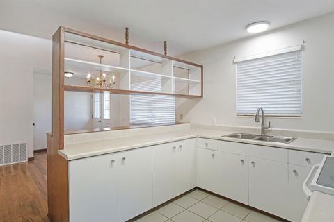 Tiny photo for 2017 Sumter Avenue, Tallahassee, FL 32301 (MLS # 395791)