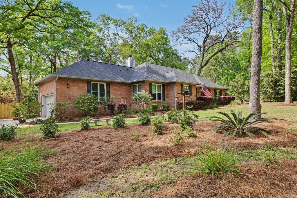 Photo of 8124 Blue Quill Trail, Tallahassee, FL 32312 (MLS # 397732)