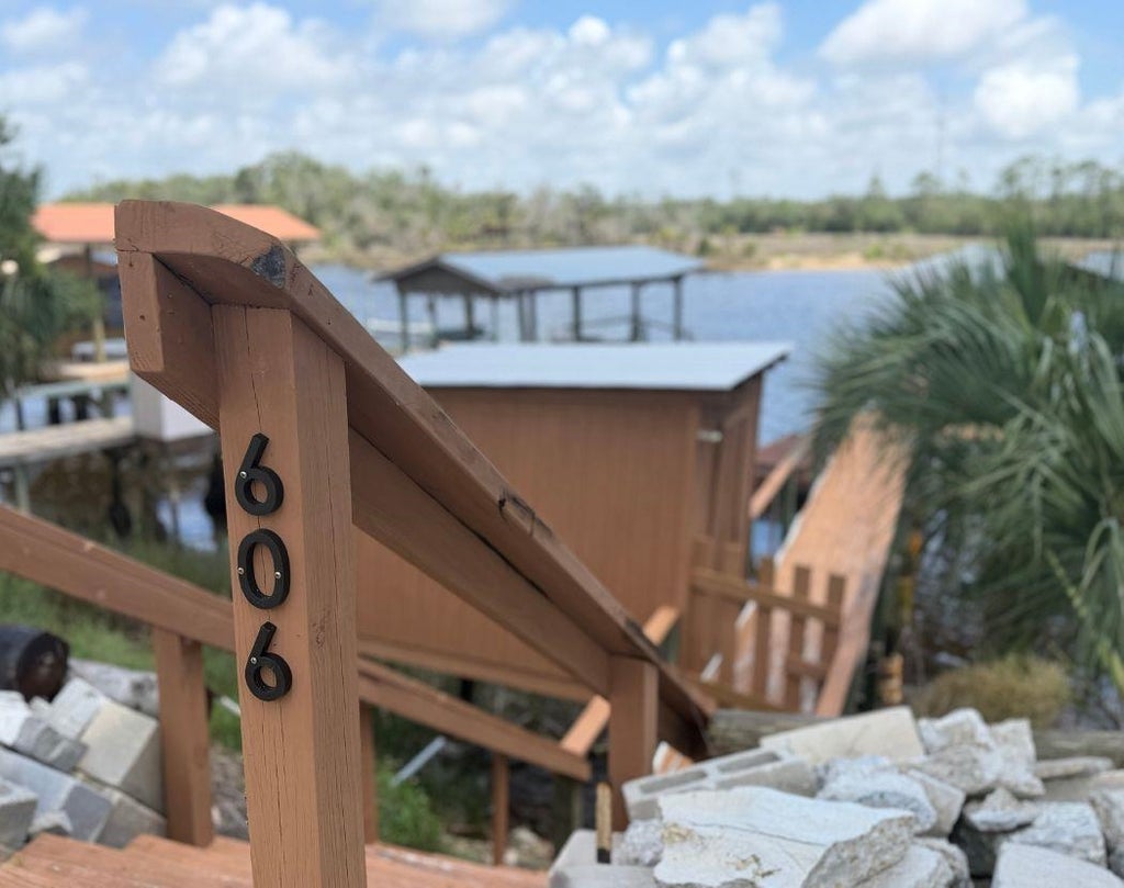 Photo of 606 SE Riverside Drive, Steinhatchee, FL 32359 (MLS # 401767)