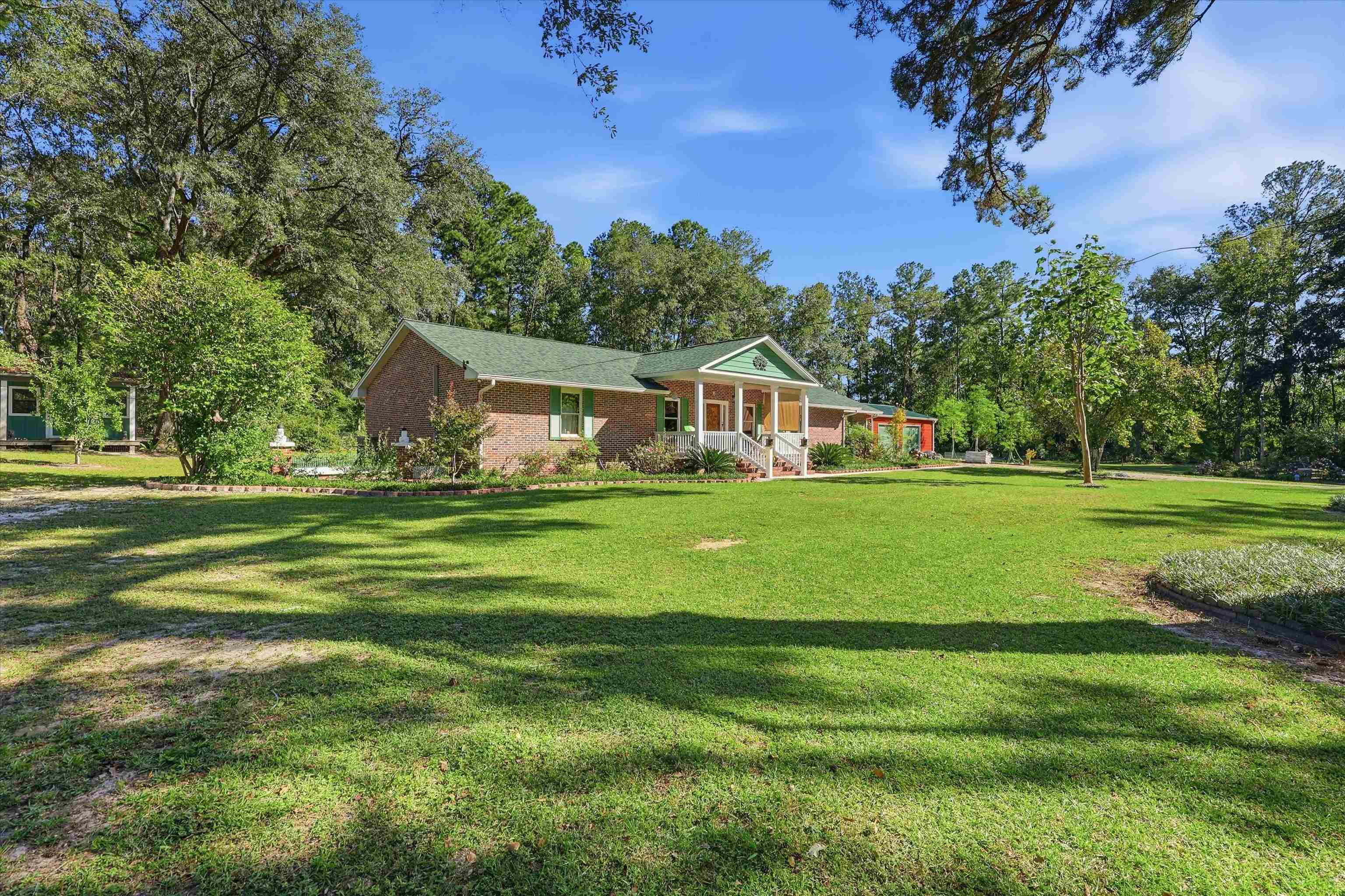 68 E Hummingbird Lane
