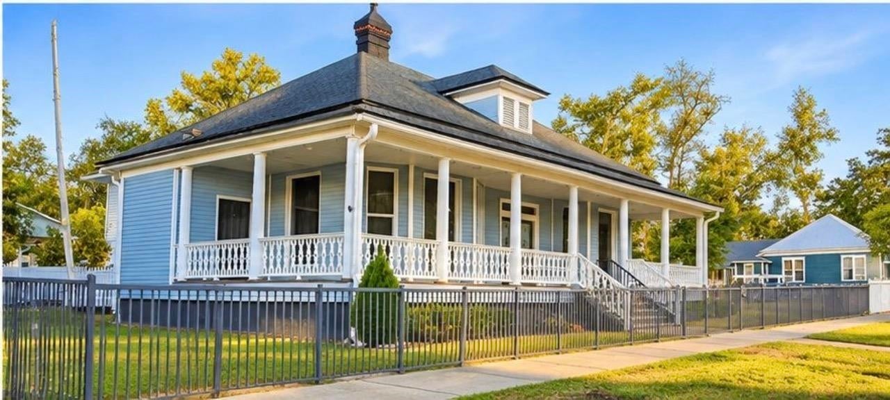 448 SW Horry Avenue