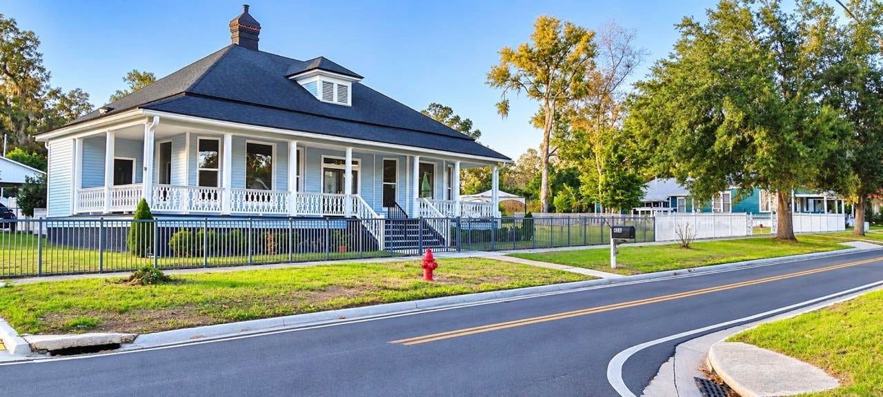 448 SW Horry Avenue