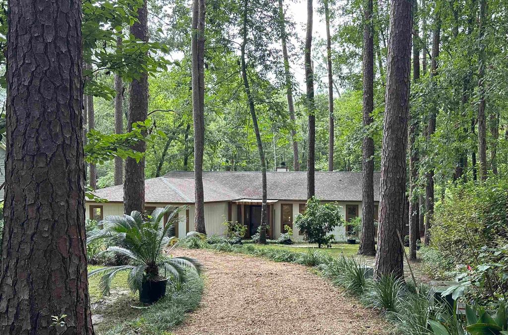Photo of 3416 Briar Branch Trail, Tallahassee, FL 32312 (MLS # 388581)