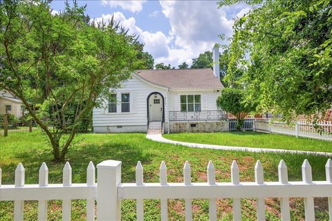 Photo of 717 E Tennessee Street, Tallahassee, FL 32308 (MLS # 391896)