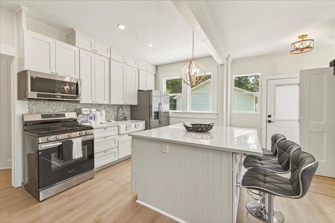 Tiny photo for 717 E Tennessee Street, Tallahassee, FL 32308 (MLS # 391896)