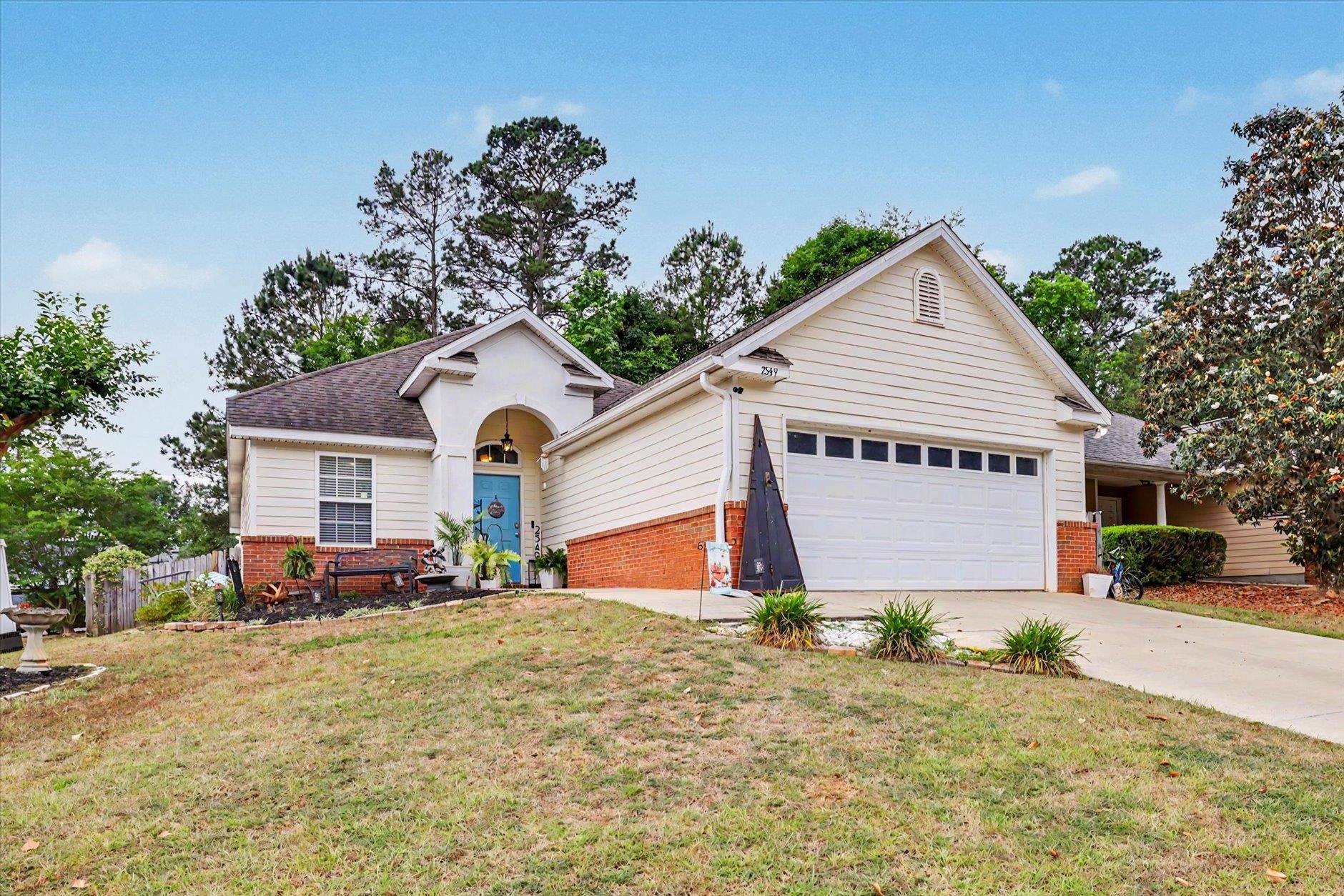 2549 Heathrow Drive