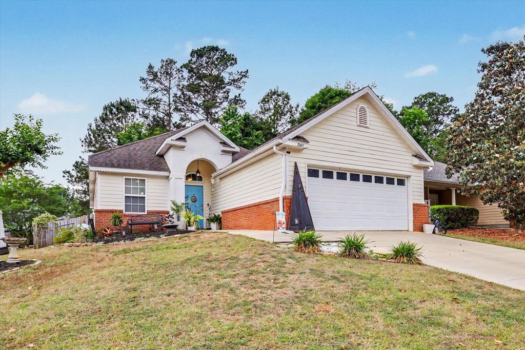 Photo of 2549 Heathrow Drive, Tallahassee, FL 32312 (MLS # 399436)