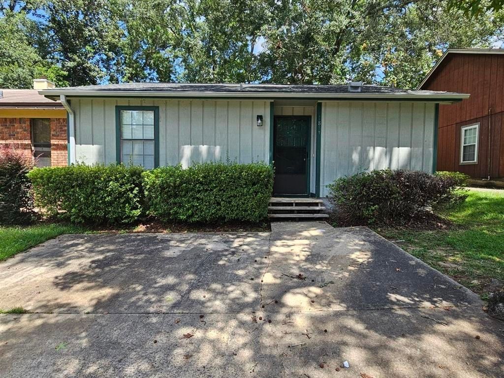 Photo of 1837 Meriadoc Drive, Tallahassee, FL 32303 (MLS # 392670)