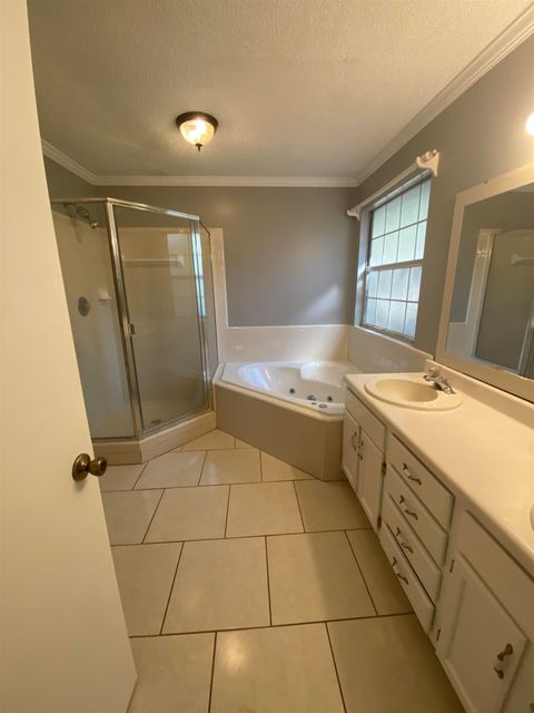 Tiny photo for 1314 BLAKEMORE Court, Tallahassee, FL 32317 (MLS # 396957)