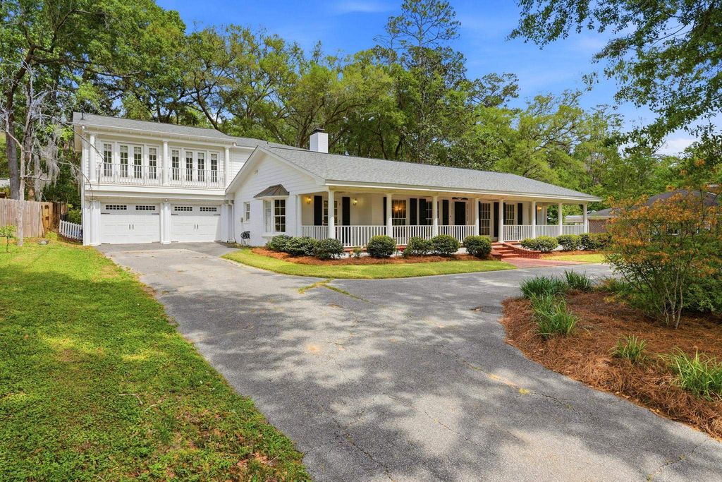 Photo of 1110 LOTHIAN Drive, Tallahassee, FL 32312 (MLS # 398690)