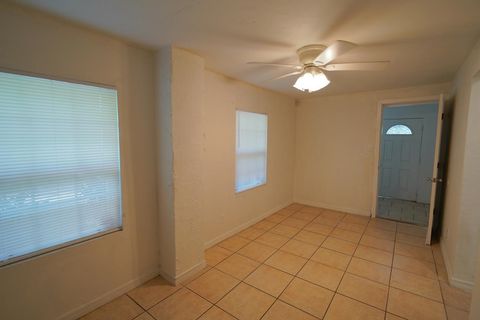 Tiny photo for 702 Nassau Street, Tallahassee, FL 32310 (MLS # 398752)