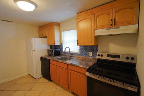 Tiny photo for 702 Nassau Street, Tallahassee, FL 32310 (MLS # 398752)