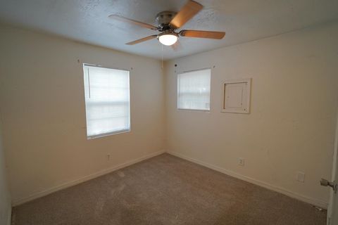 Tiny photo for 702 Nassau Street, Tallahassee, FL 32310 (MLS # 398752)