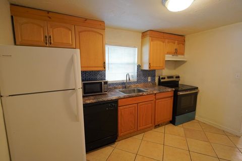 Tiny photo for 702 Nassau Street, Tallahassee, FL 32310 (MLS # 398752)