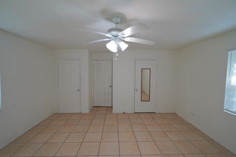 Tiny photo for 702 Nassau Street, Tallahassee, FL 32310 (MLS # 398752)
